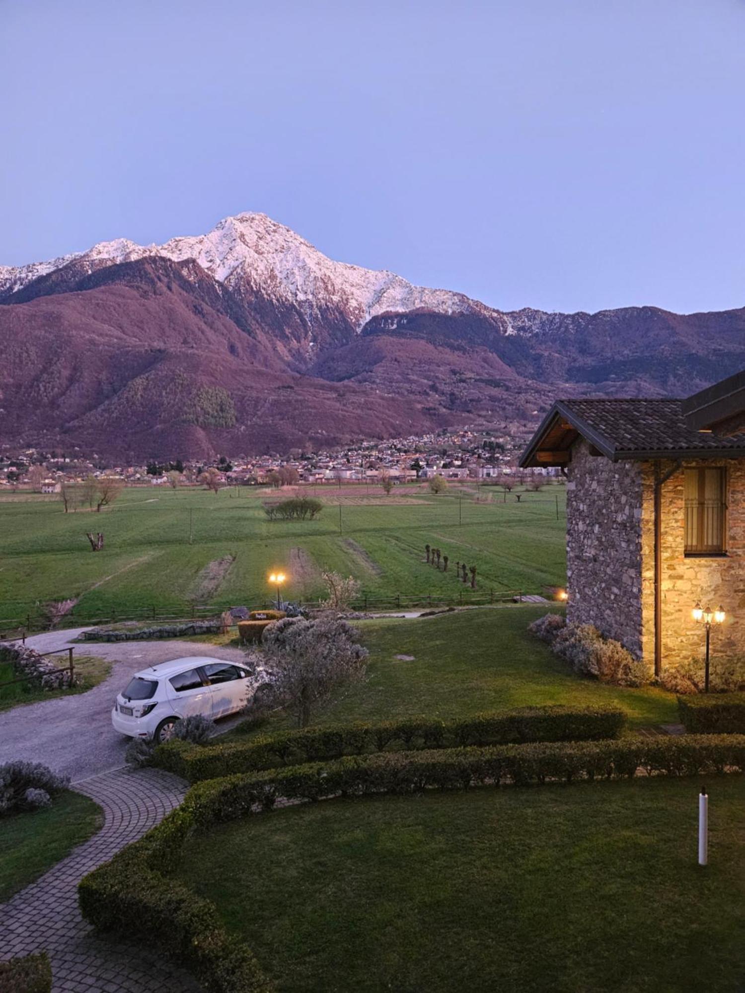 Villa Borgo Erbiola Colico Exterior foto